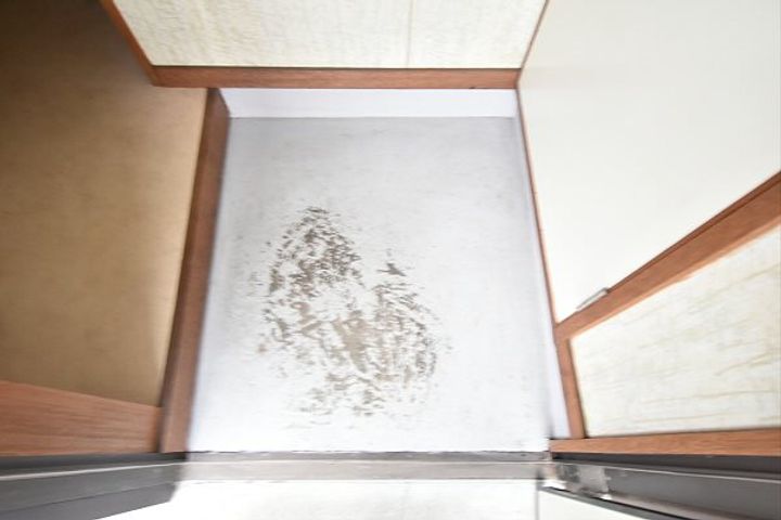東京都府中市白糸台6(アパート)の賃貸物件の玄関