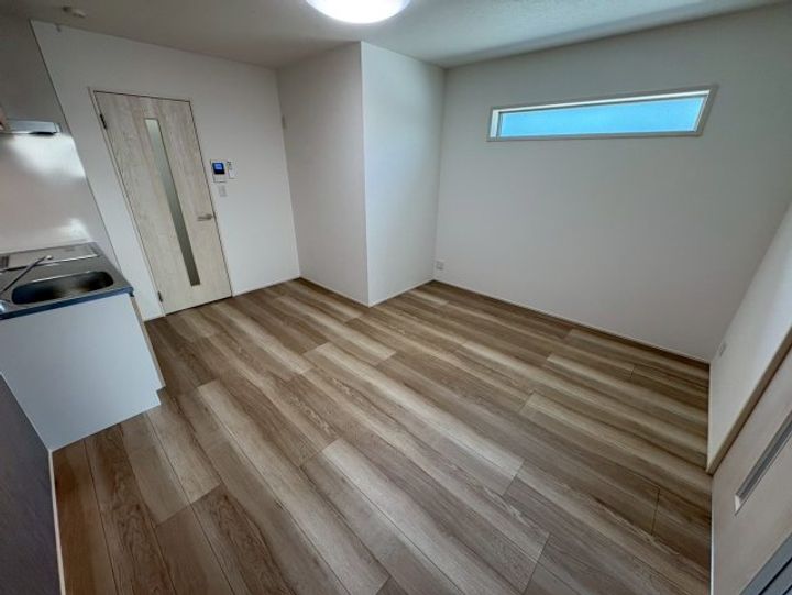 フジパレス今川公園II番館の居間