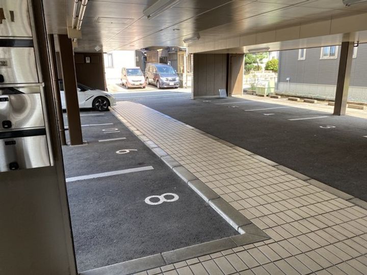 ラ ペルルの地図