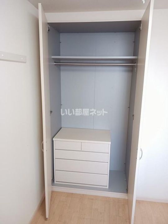 フラッシュの内装