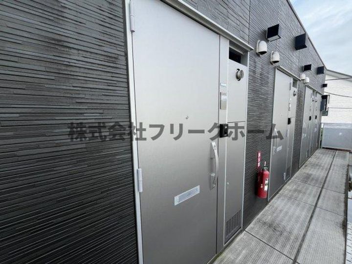 東京都三鷹市上連雀3の賃貸アパートの地図