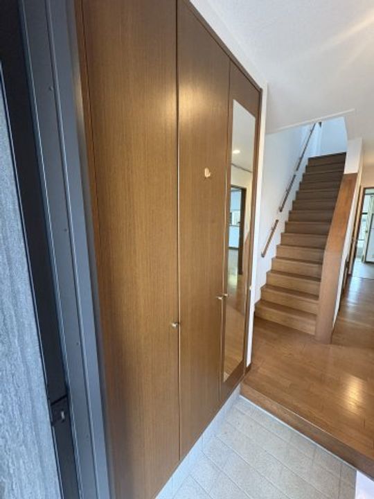 東京都日野市南平5(一戸建)の賃貸物件の玄関