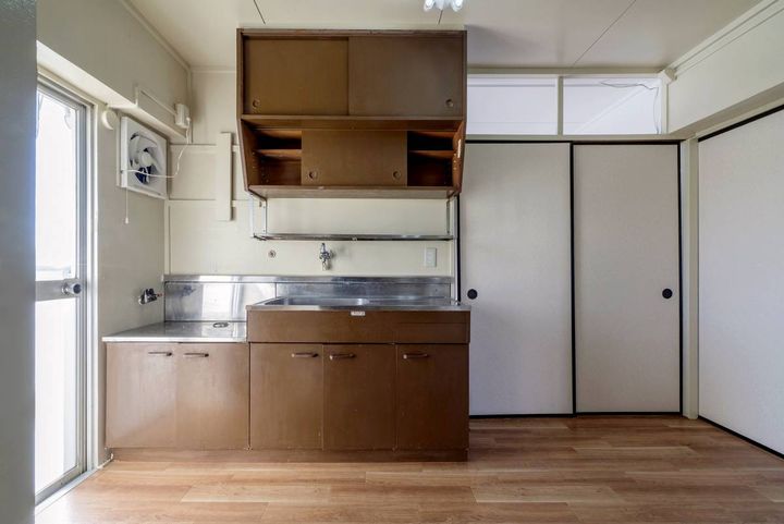 ビレッジハウス仁左平1号棟のキッチン