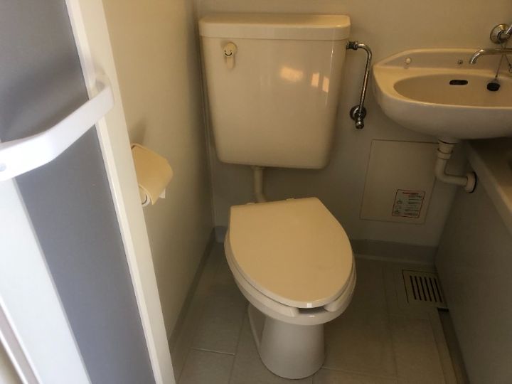 シェ・モア2の内装