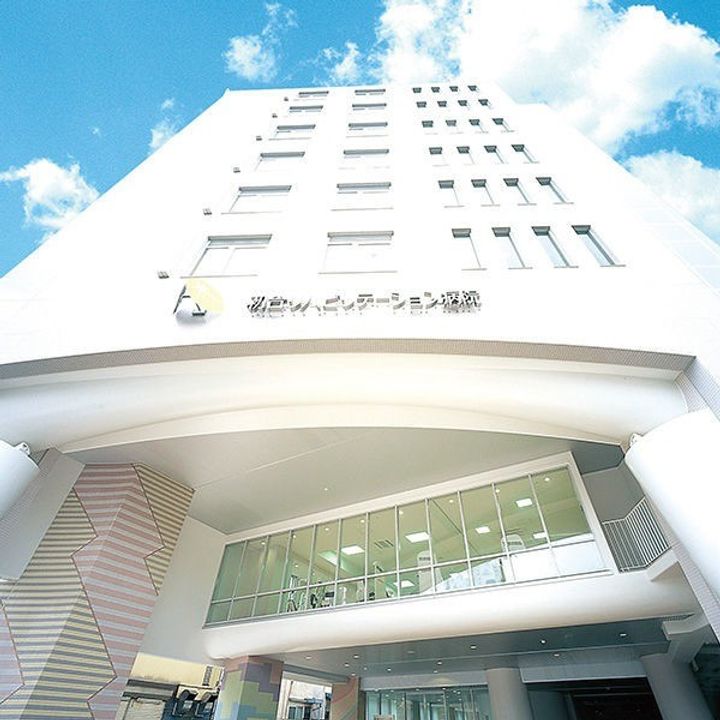 シェ・モア2の周辺