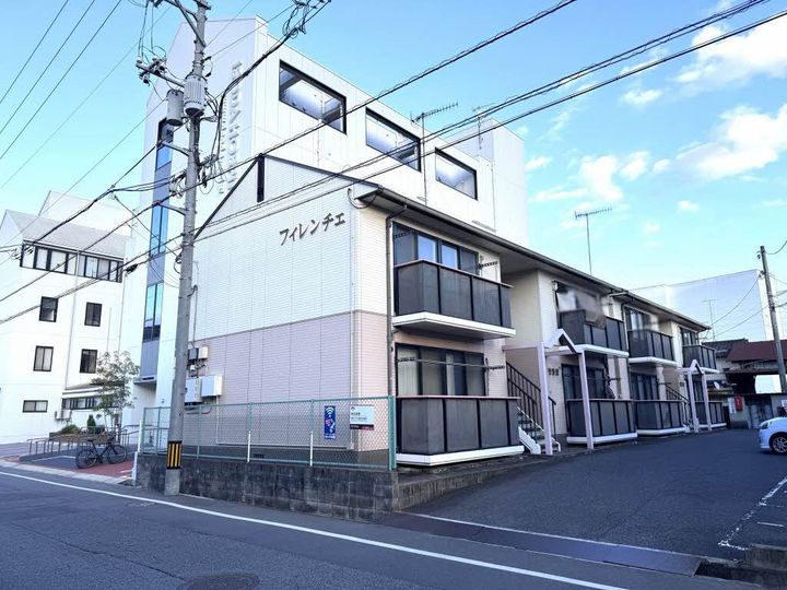 フィレンチェ 1番館の外観