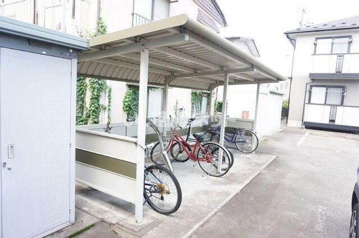 ラ・ネージュB棟の地図