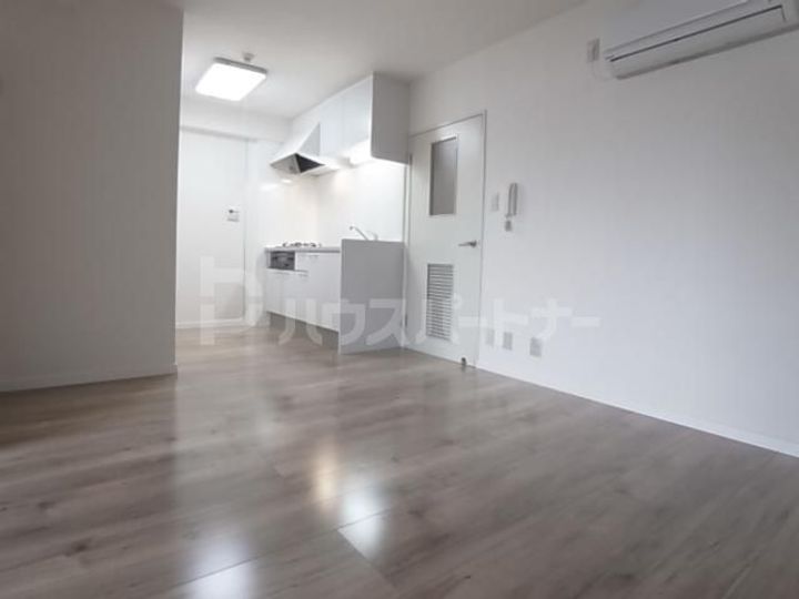 ハイブリッジソシアの居間