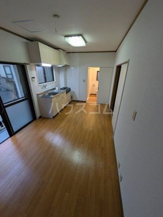 セブン金子の居間