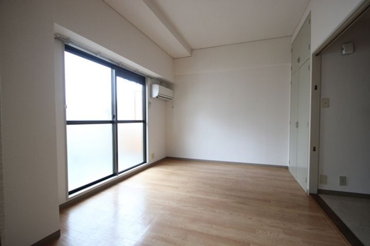 第3福助マンションの居間