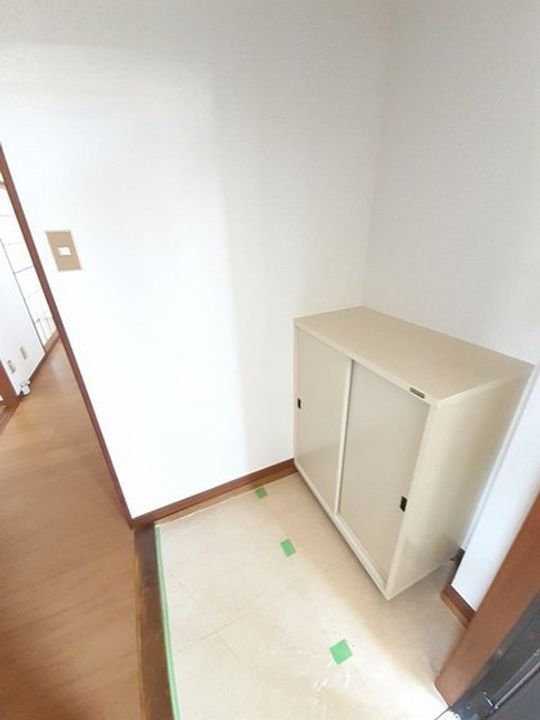 シティハイツ真野の玄関