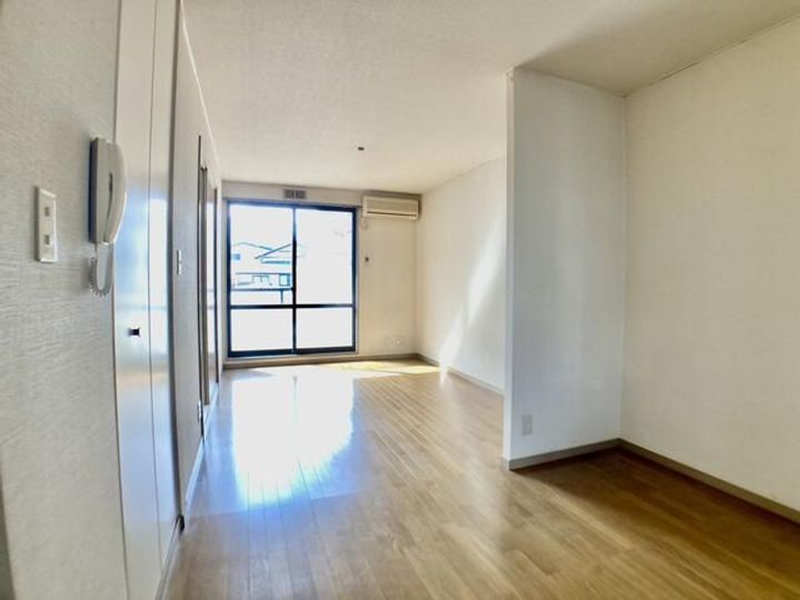 サンヴィレッジやまほ Bの居間