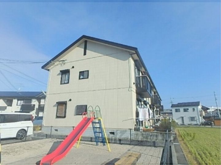 ディアス天神D棟の外観