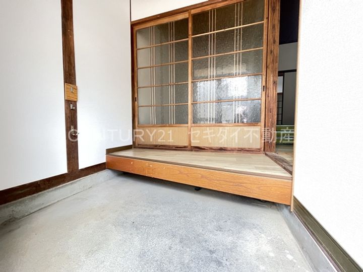 大阪府八尾市黒谷2(一戸建)の賃貸物件の玄関