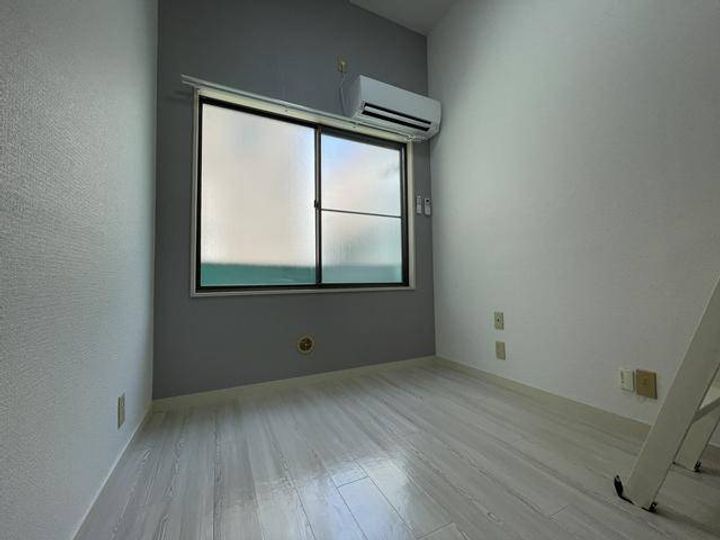 プラザ・ドゥ・モーリスB棟の居間