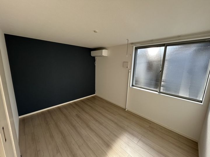 アベニール大和の居間