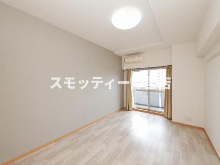 リアライズ住之江公園の居間