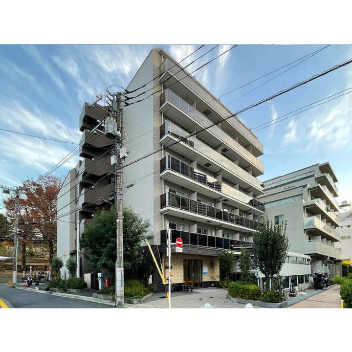 東京都新宿区新宿6(マンション)の賃貸物件の外観
