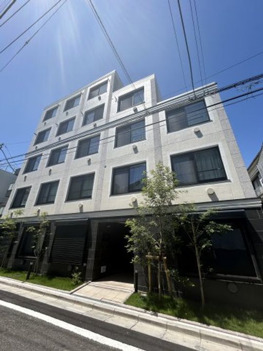 東京都杉並区和田2(マンション)の賃貸物件の外観