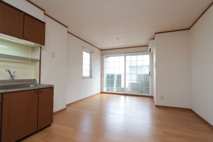 新潟県燕市佐渡(アパート)の賃貸物件の居間