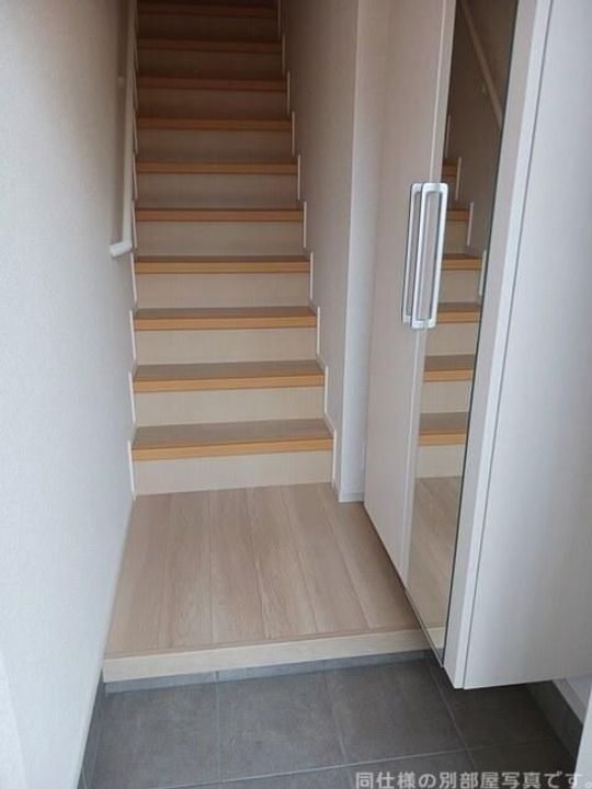 グランドールIの玄関