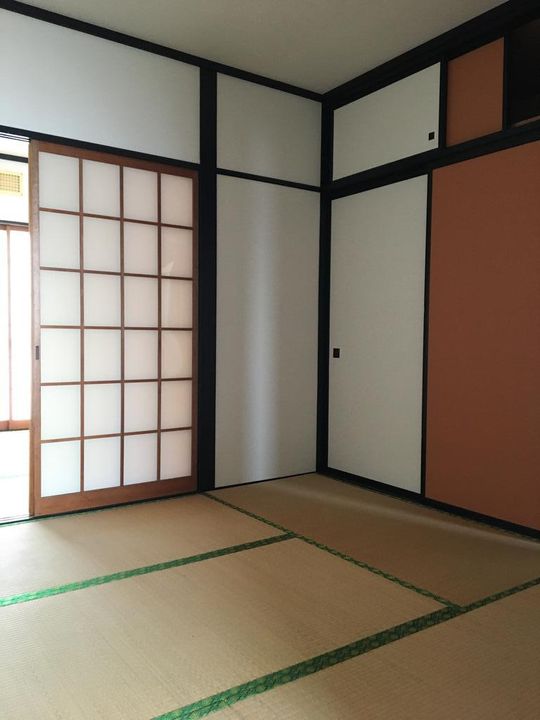 寿荘 タカヤマの居間