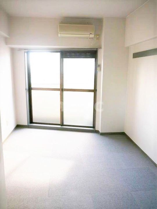 シャンブル72の居間