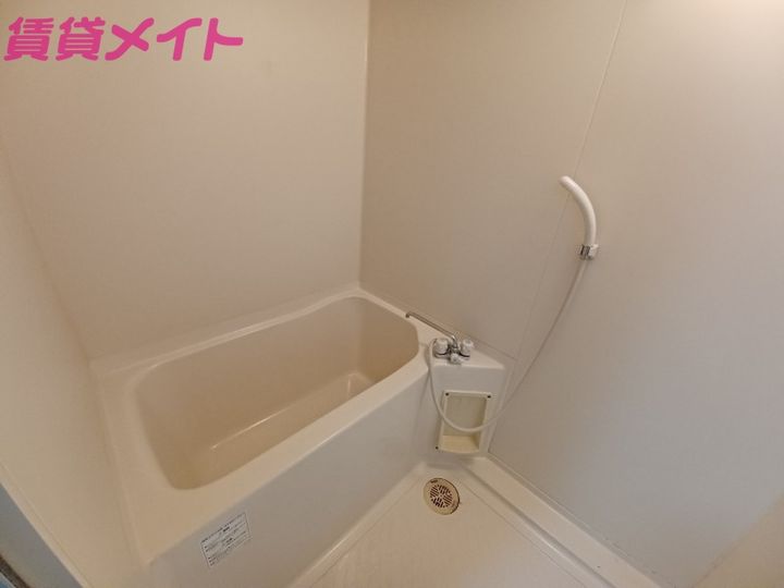 日永久志本ビルの風呂