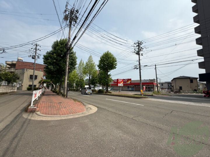 ベルコート市名坂の地図