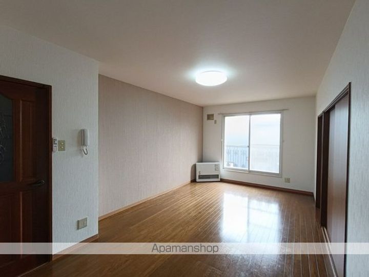 ひまわりハイツの居間