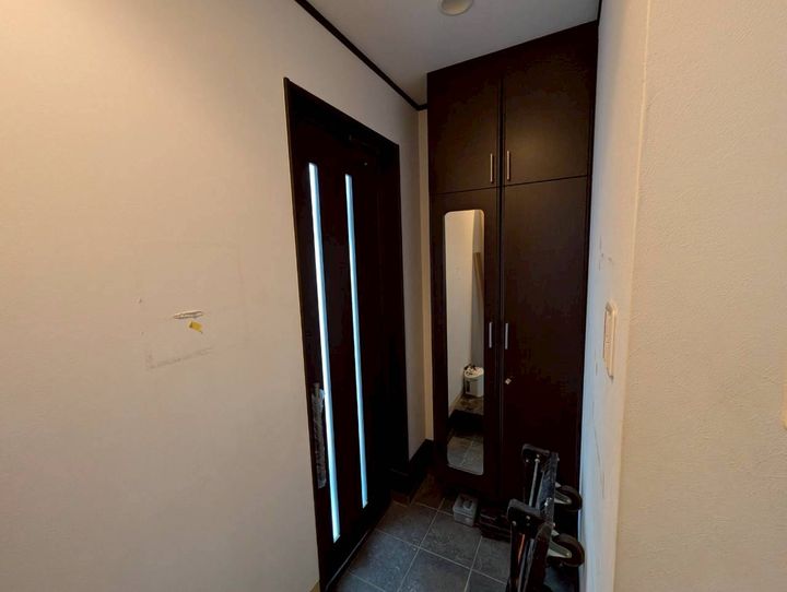 兵庫県川西市鴬の森町(一戸建)の賃貸物件の玄関