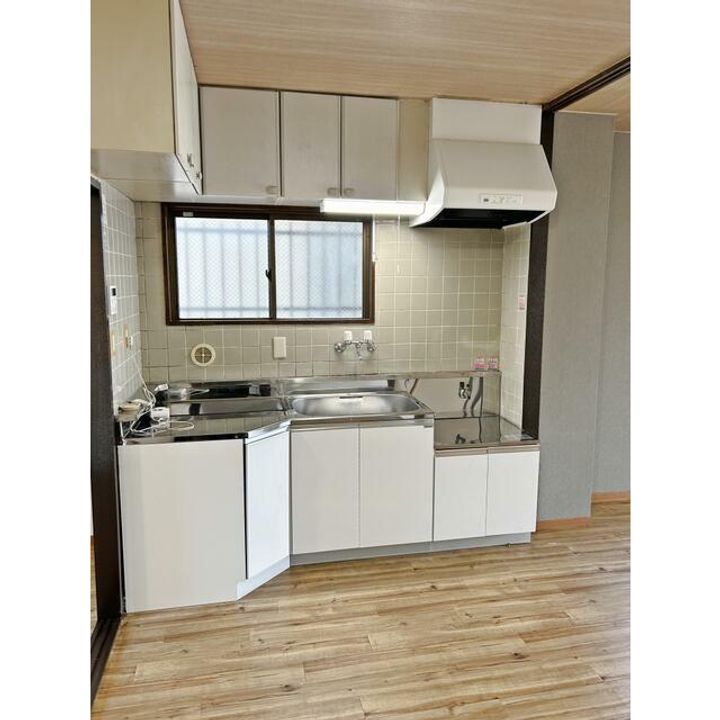 埼玉県越谷市千間台西5(マンション)の賃貸物件のキッチン