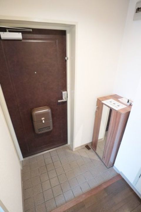 リバティビルの玄関