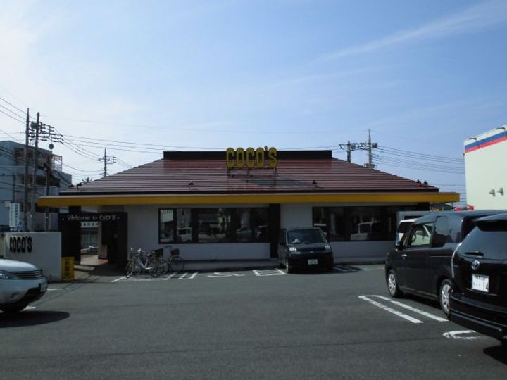 ソレッジの周辺