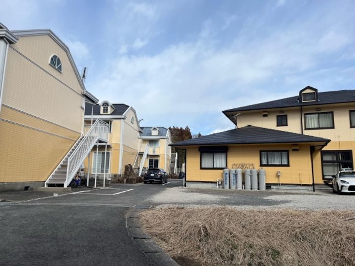 ヒルトップ御城 E棟の外観