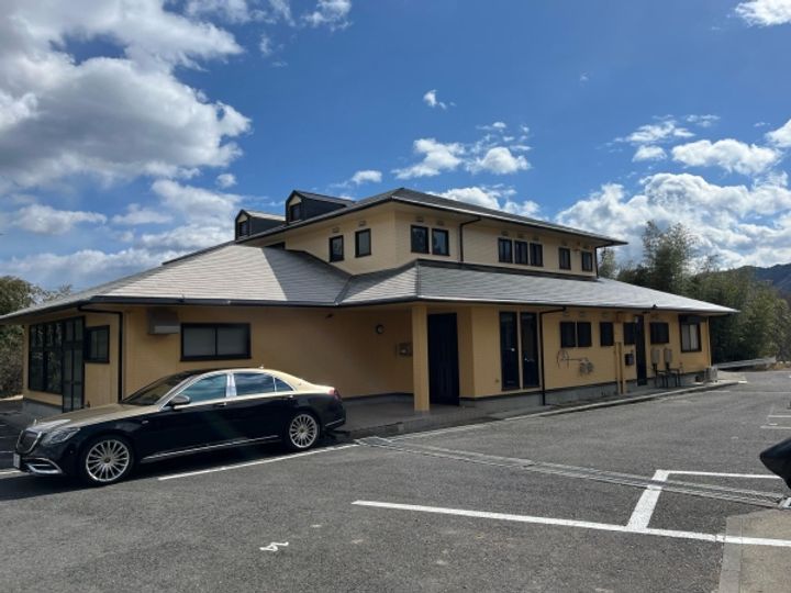 ヒルトップ御城 E棟の外観