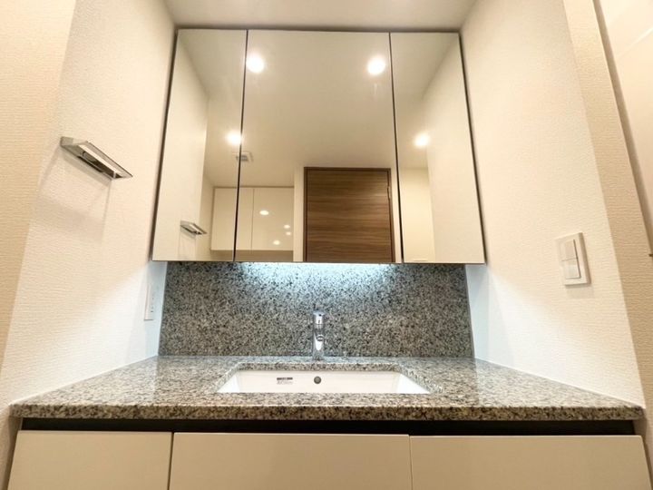 ザ・セントラルマークタワーの内装