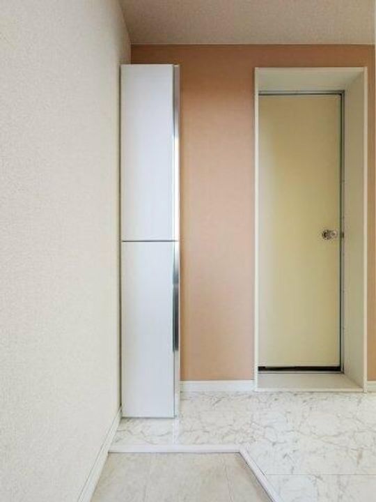 神奈川県横浜市金沢区六浦1(アパート)の賃貸物件の玄関