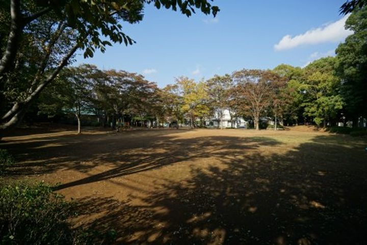 サンフィールドA棟の周辺