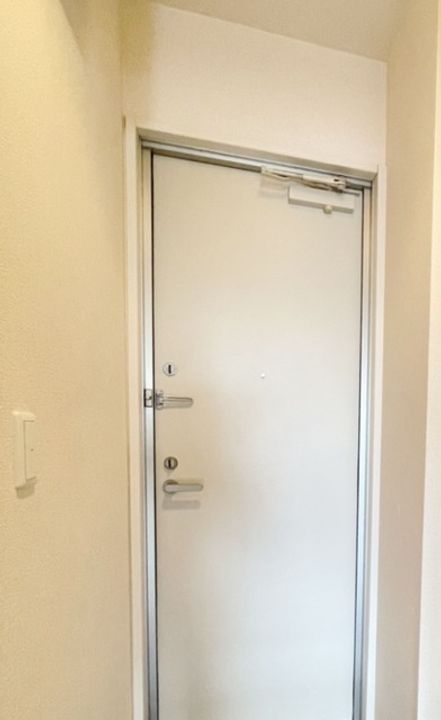 兵庫県尼崎市東難波町5(アパート)の賃貸物件の玄関