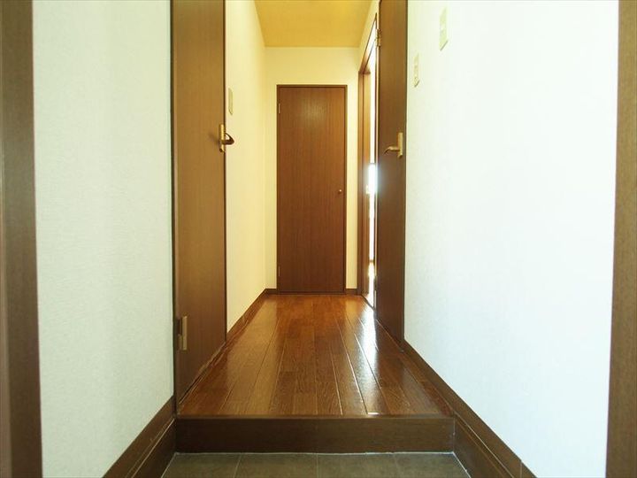 メゾンドカンパーニュの玄関