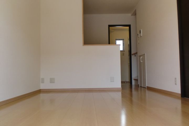 メゾネット クオーレの居間