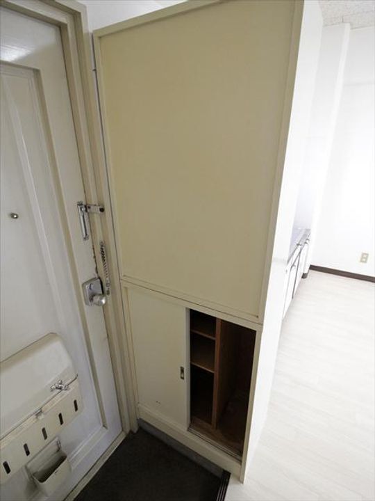 豊洋ハイツの玄関