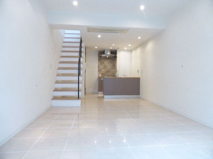 東京都港区芝3(マンション)の賃貸物件の居間