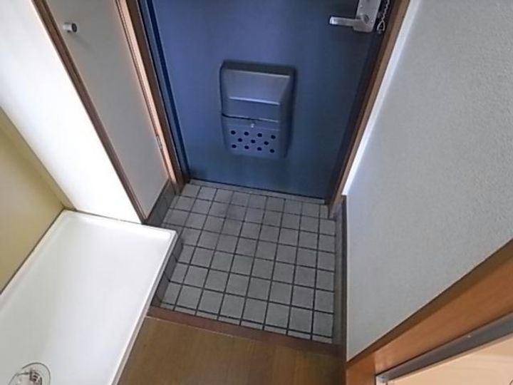 岐阜県岐阜市北柿ケ瀬(マンション)の賃貸物件の玄関