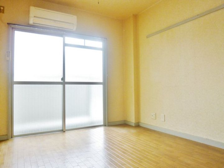 寿マンションの内装