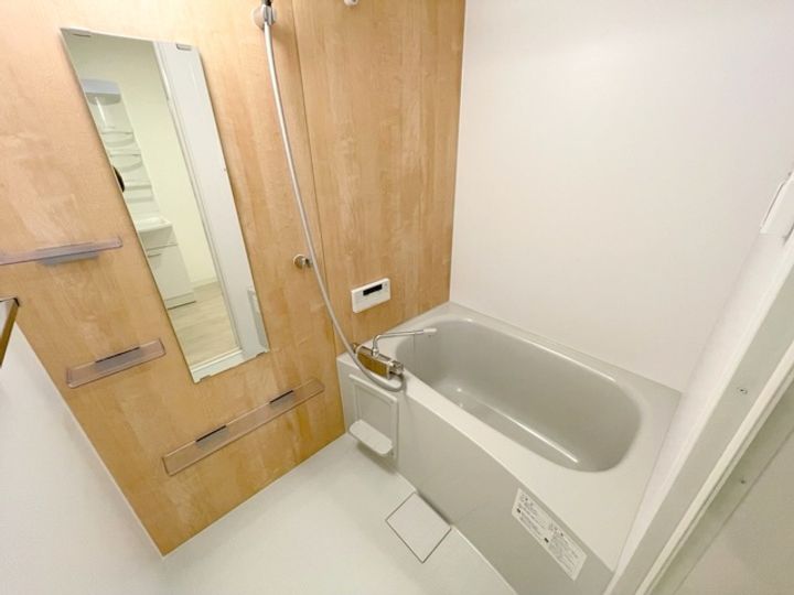 大阪府豊中市本町3の賃貸アパートの風呂