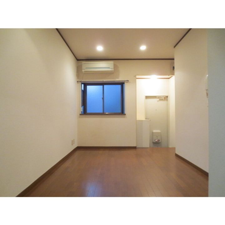 東京都中野区本町1(アパート)の賃貸物件の居間