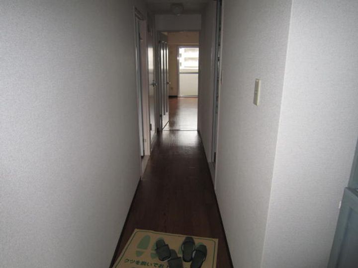 Hachibuse帝塚山の内装