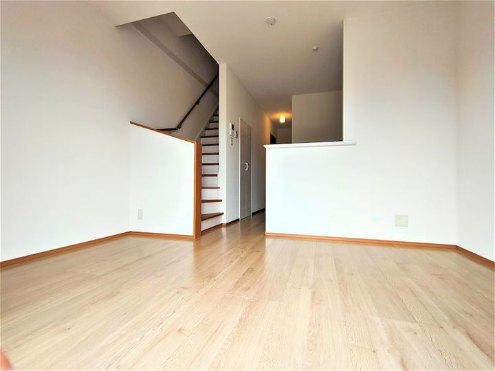 Luana(ルアナ)レジデンスAの居間